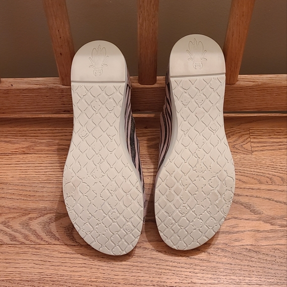 Fly London platform slides - Picture 4 of 7